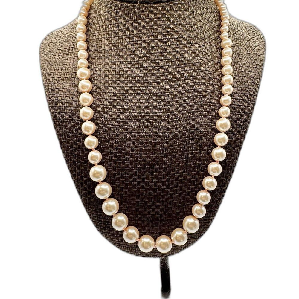 Vintage Graduate Pink Faux Pearl Necklace Sterling Fishhook Clasp Retro Classy